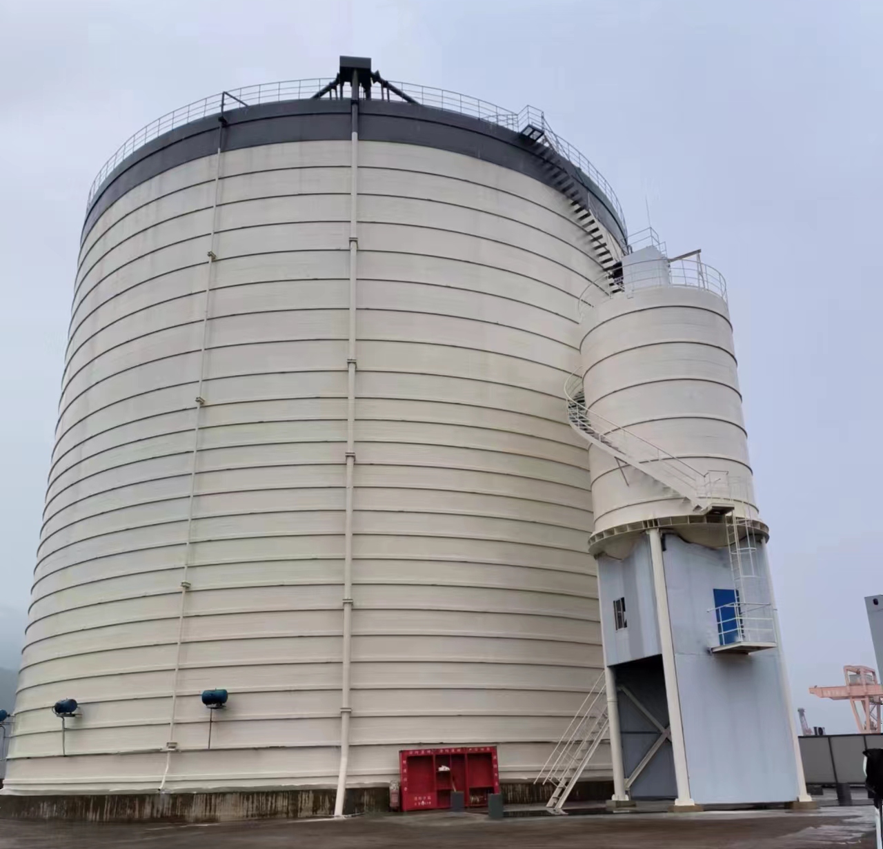 繁峙10万吨水泥钢板库